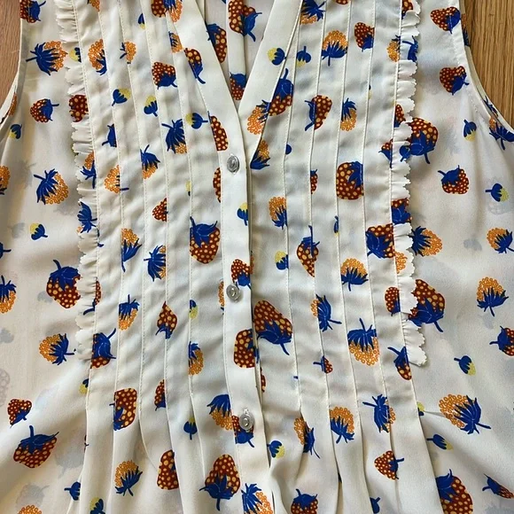 Cream strawberry detail Maeve tank top blouse from Anthropologie - Picture 3 of 4